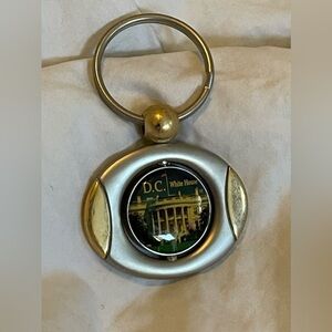 Vintage Washington DC White House & US Capital Keychain  FOB